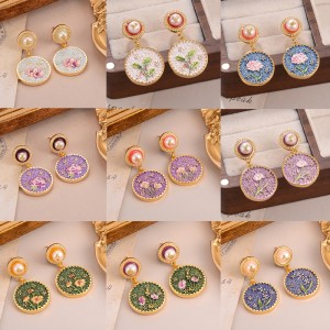 Set di gioielli floreali in metallo